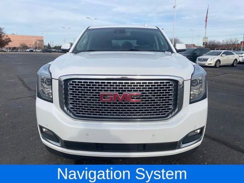 Used 2016 GMC Yukon Denali image 3