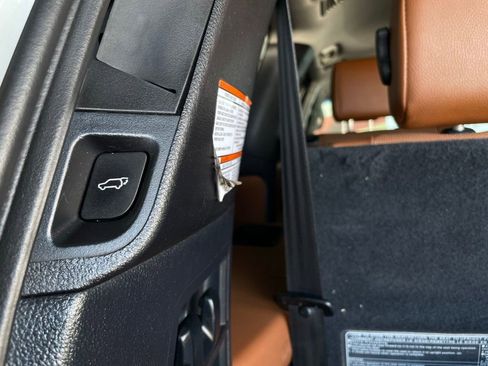 Used 2017 Toyota Sequoia Platinum image 36