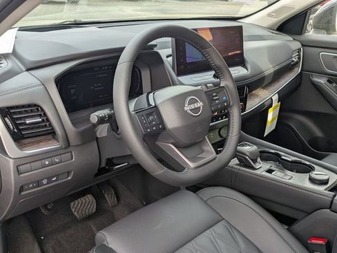 New 2026 Nissan Rogue Platinum AWD/4WD image 33