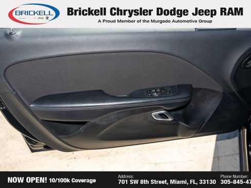 Used 2022 Dodge Challenger SXT image 10