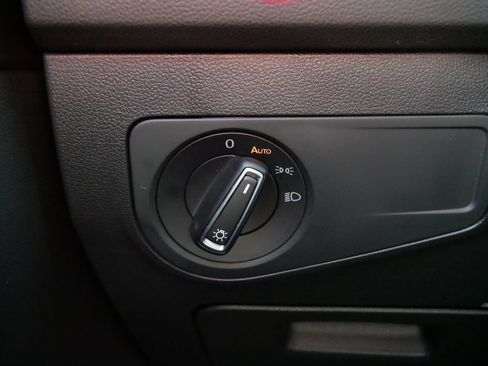 Certified 2023 Volkswagen Tiguan SE R-Line image 26