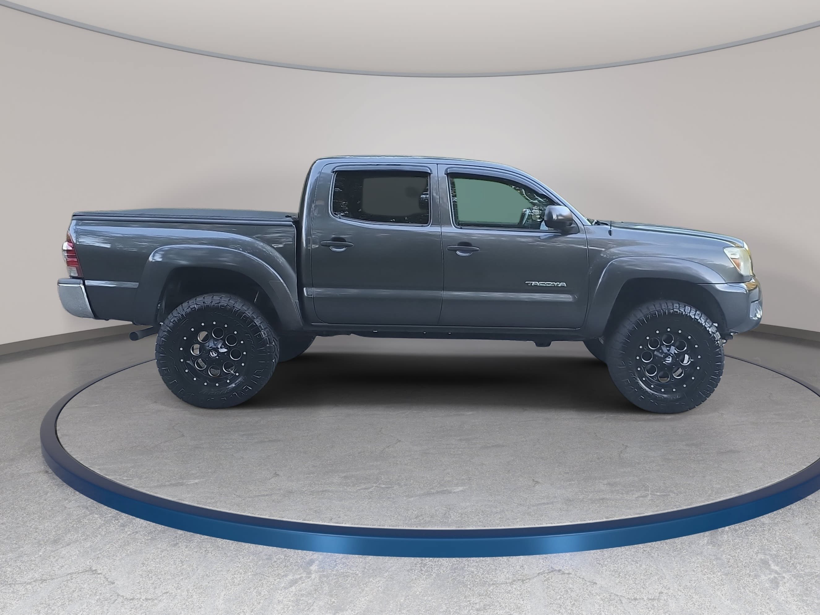 Used 2013 Toyota Tacoma 4x4 Double Cab w/ SR5 Pkg image 4