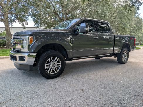 Used 2018 Ford F350 Lariat w/ Lariat Ultimate Package AWD/4WD image 3