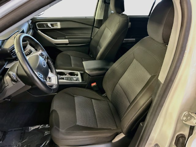 Used 2024 Ford Explorer XLT AWD/4WD image 21