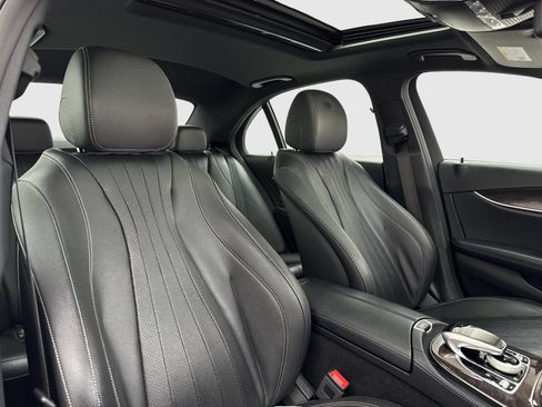 Used 2019 Mercedes-Benz E 450 4MATIC Sedan w/ Premium Package image 40