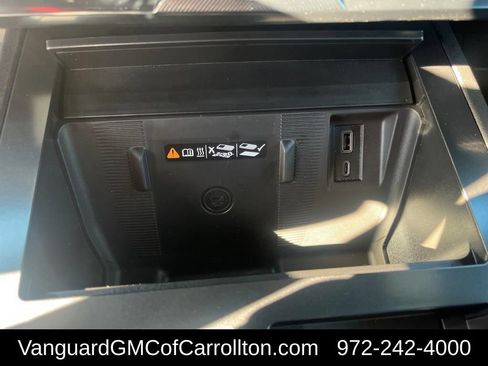 New 2026 GMC Hummer EV SUV w/ LPO, Sport Package AWD/4WD image 26