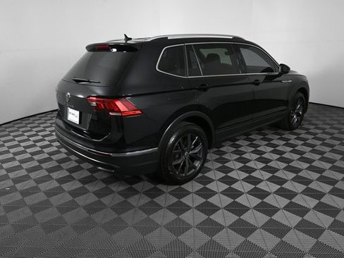 Used 2023 Volkswagen Tiguan SE image 26