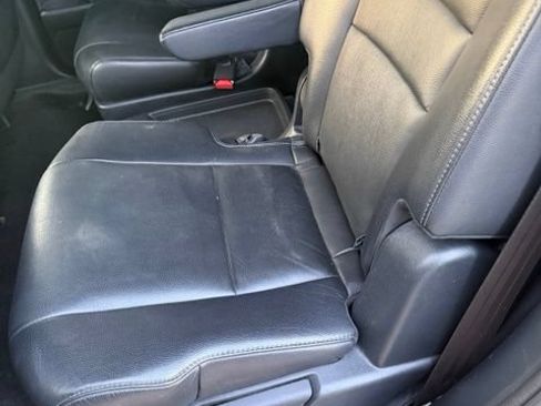 Used 2019 Honda Pilot Touring image 5