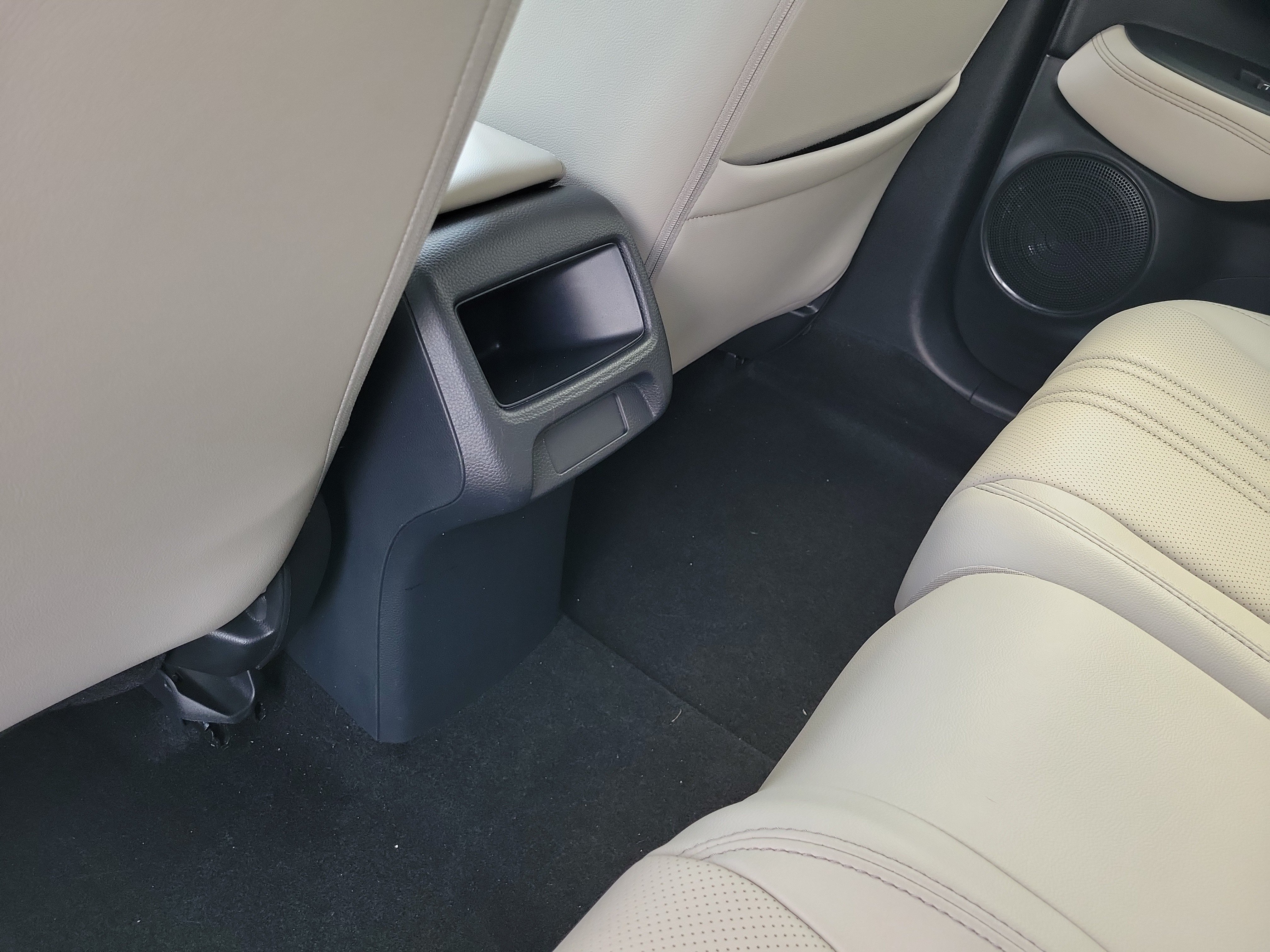 Used 2026 Honda HR-V EX-L image 14