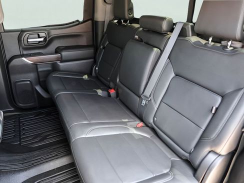 Used 2020 GMC Sierra 1500 SLT RWD image 26