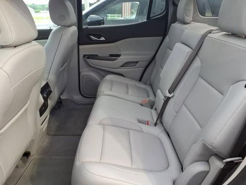 Used 2019 GMC Acadia SLT FWD image 14