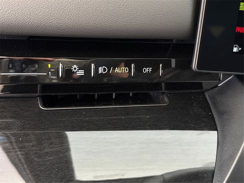 New 2026 BMW 530i xDrive w/ M Sport Package image 24