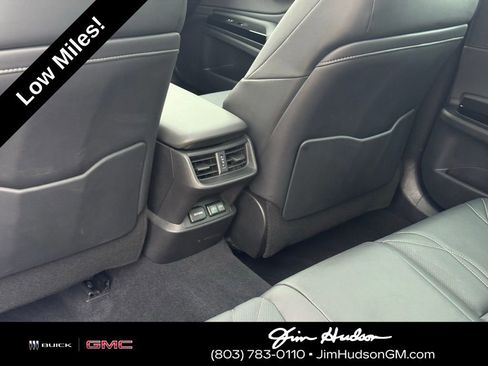 Used 2024 Lexus ES 350 w/ Luxury Package image 25