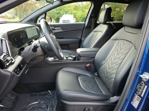 Used 2024 Kia Sportage X-Line w/ X-Line Premium Package image 13