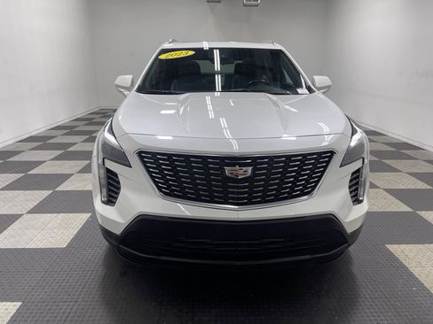 Used 2023 Cadillac XT4 Luxury w/ Cold Weather Package image 7