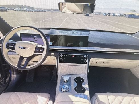 Used 2025 Genesis GV80 3.5T Prestige image 13