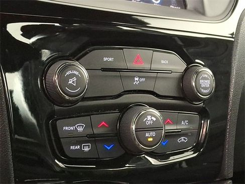 Used 2016 Chrysler 300 S image 17