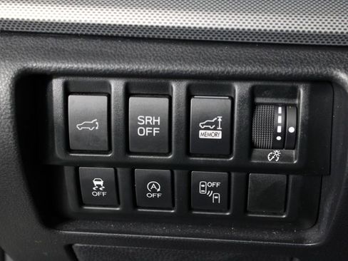 Used 2019 Subaru Forester Limited w/ Popular Package #3 AWD/4WD image 25
