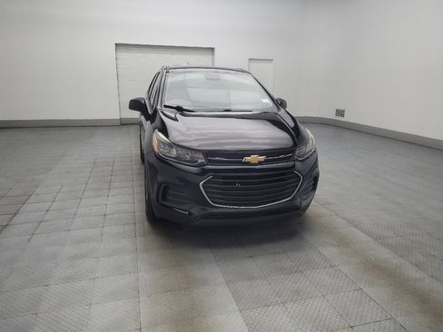 Used 2020 Chevrolet Trax LS w/ Tint and Cruise Package FWD image 14