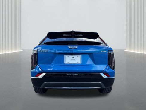 New 2026 Cadillac Optiq Luxury 1 image 6