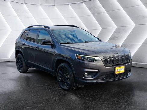 Used 2023 Jeep Cherokee Altitude Lux image 8