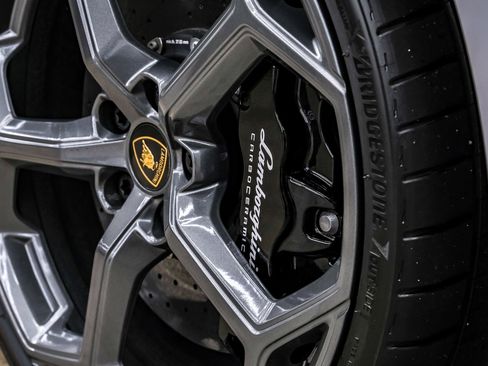 Used 2023 Lamborghini Huracan Tecnica image 92