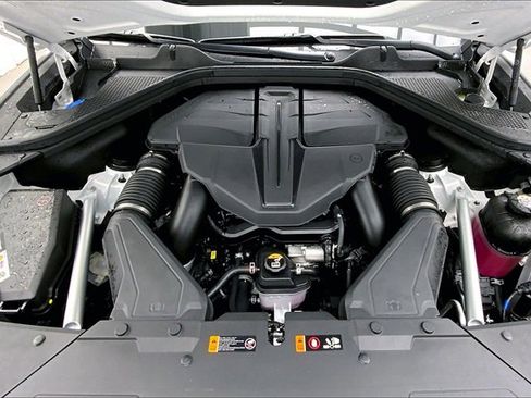 Used 2025 Genesis GV80 3.5T Prestige image 12
