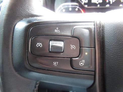 Used 2022 GMC Sierra 3500 AT4 w/ AT4 Preferred Package image 37