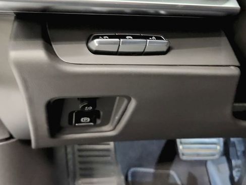 New 2026 Chevrolet Corvette E-Ray w/ ZER Performance Package image 28