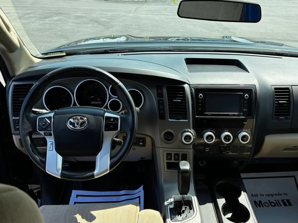 Used 2017 Toyota Sequoia SR5 AWD/4WD image 12