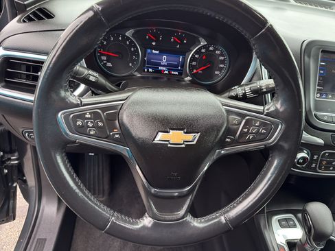 Certified 2020 Chevrolet Equinox LT AWD/4WD image 17