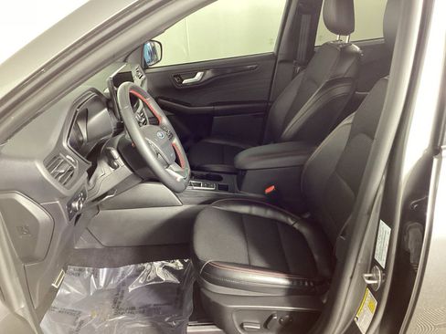 Used 2024 Ford Escape ST-Line w/ Tech Pack #1 image 17