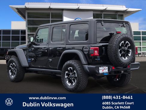Used 2025 Jeep Wrangler Unlimited Rubicon 4xe w/ Safety Group AWD/4WD image 6