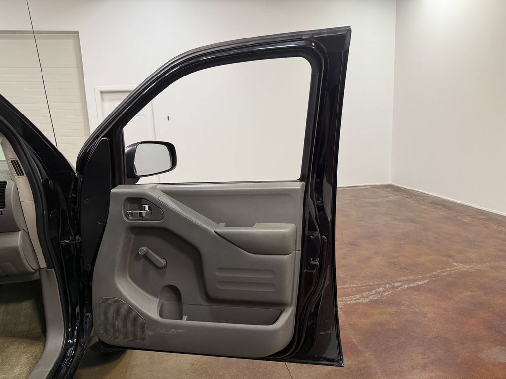 Used 2015 Nissan Frontier S RWD image 63