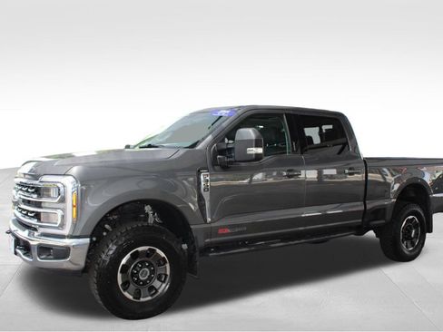 Used 2023 Ford F350 Lariat w/ Tremor Off-Road Package AWD/4WD image 11