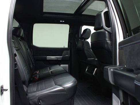 Used 2025 Ford F250 Platinum AWD/4WD image 15