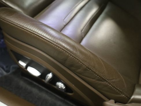 Used 2018 Porsche Panamera 4S image 18