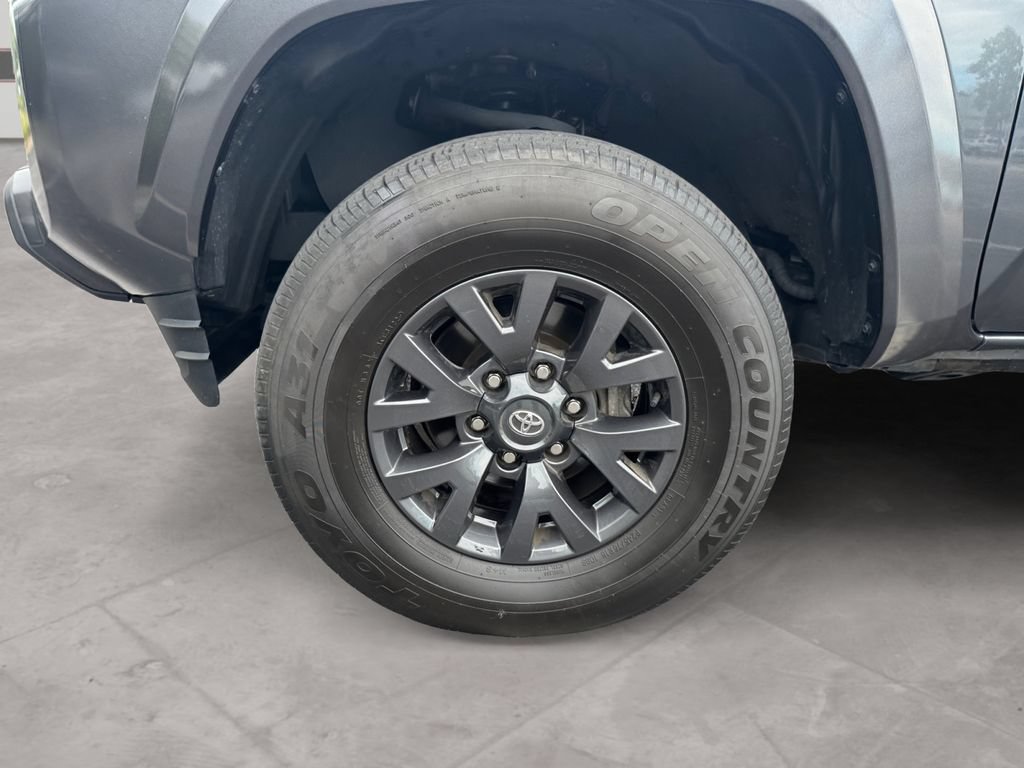 Used 2023 Toyota Tacoma SR5 AWD/4WD image 14
