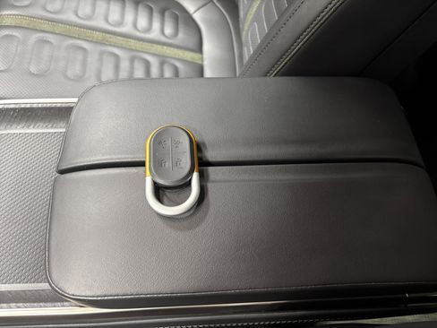 Used 2023 Rivian R1T Adventure image 29