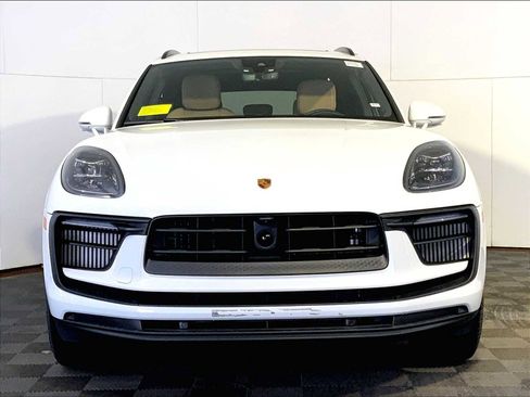 New 2026 Porsche Macan S image 10