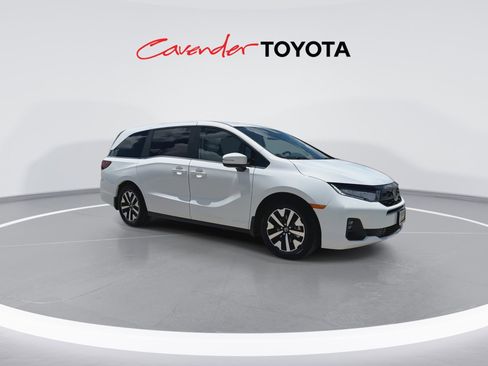 Used 2026 Honda Odyssey EX-L image 2