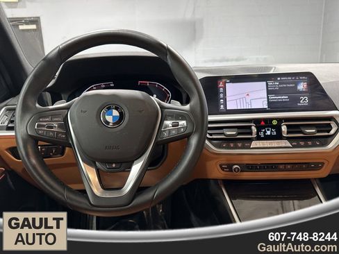 Certified 2022 BMW 330i xDrive 330i xDrive w/ Driving Assistance Package image 8