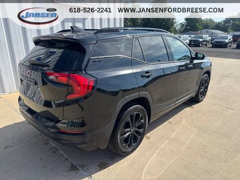 Used 2019 GMC Terrain SLE w/ Driver Convenience Package FWD image 4