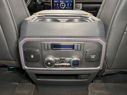 Used 2023 Ford Expedition Max Platinum AWD/4WD image 19