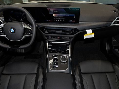 Used 2025 BMW 330i xDrive Sedan w/ Convenience Package image 38