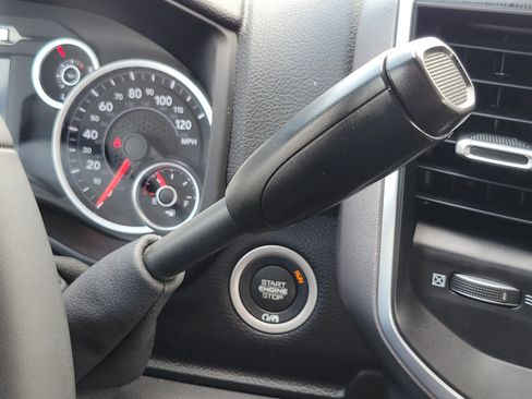 Used 2025 RAM 2500 Big Horn AWD/4WD image 14