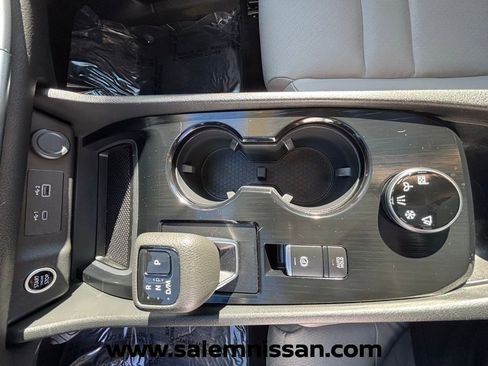 Certified 2023 Nissan Rogue SV w/ SV Premium B Package image 6