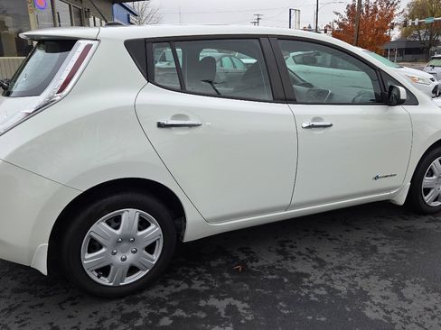 Used 2016 Nissan Leaf S w/ Charger Package image 7