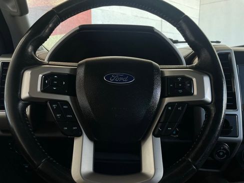 Used 2019 Ford F150 Lariat w/ Trailer Tow Package image 28