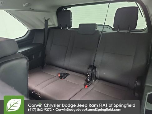 Used 2024 Toyota Sequoia SR5 image 33